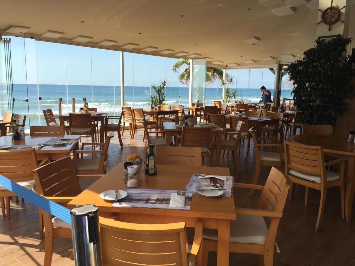 Mi Capricho, Beachfront, Grownfloor, Private Garden & Terrace Sitio de Calahonda 외부 사진