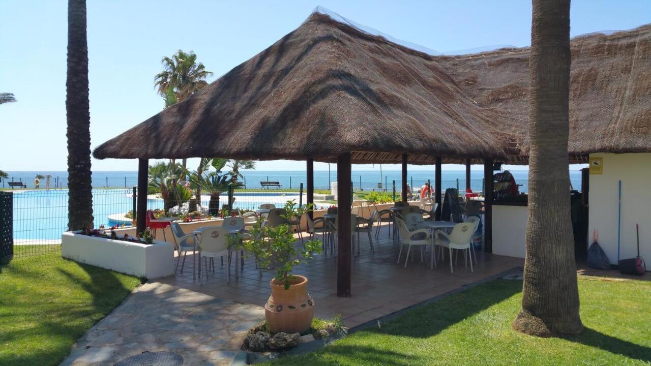 Mi Capricho, Beachfront, Grownfloor, Private Garden & Terrace Sitio de Calahonda 외부 사진