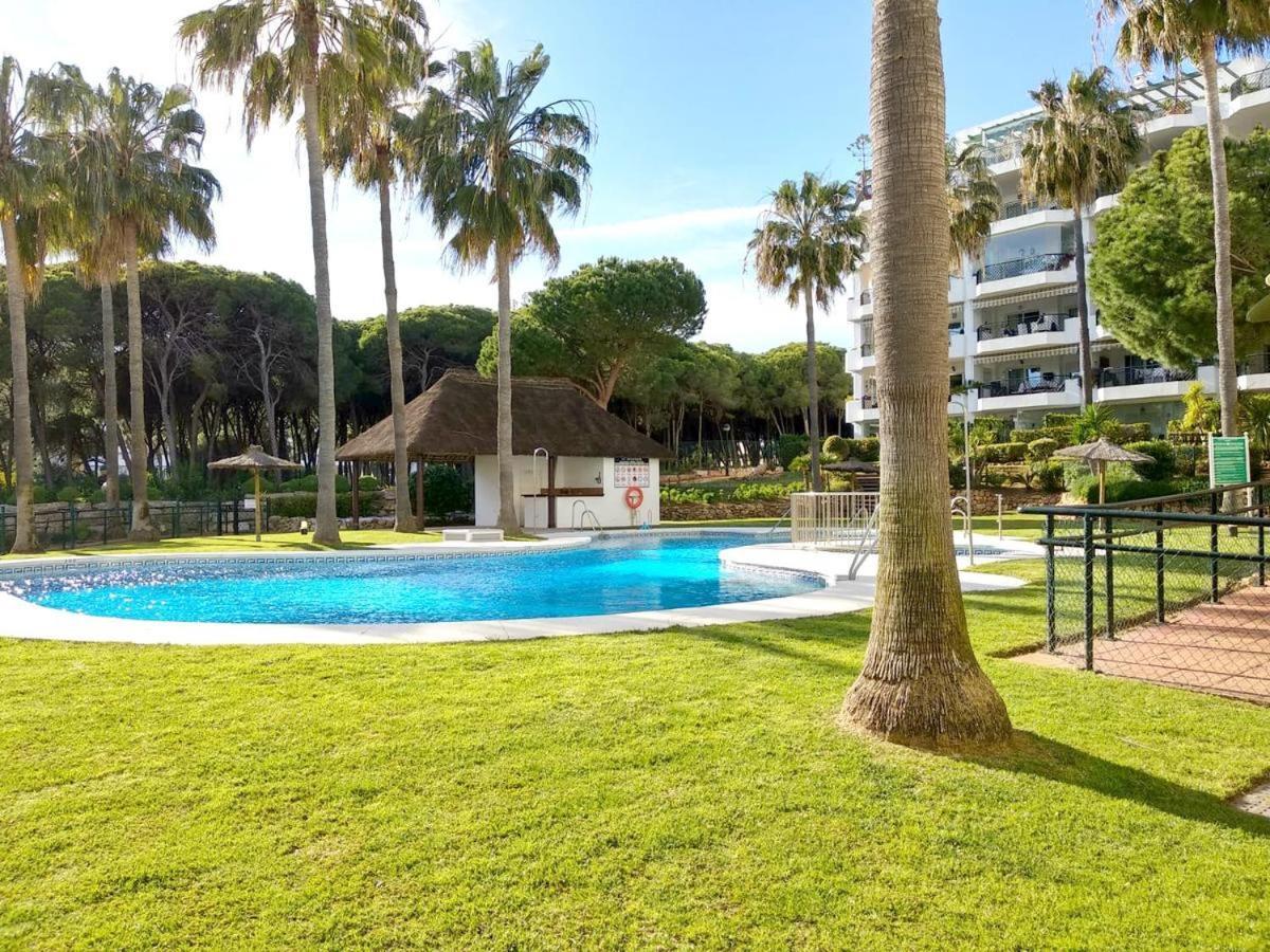 Mi Capricho, Beachfront, Grownfloor, Private Garden & Terrace Sitio de Calahonda 외부 사진