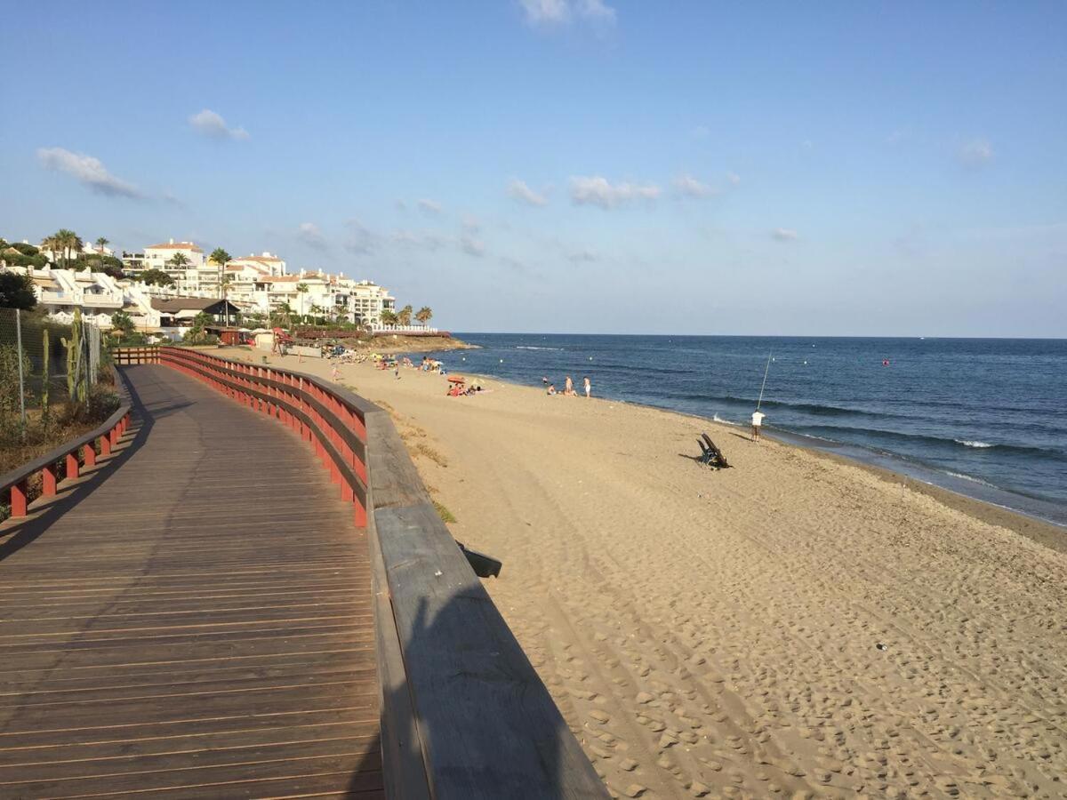Mi Capricho, Beachfront, Grownfloor, Private Garden & Terrace Sitio de Calahonda 외부 사진