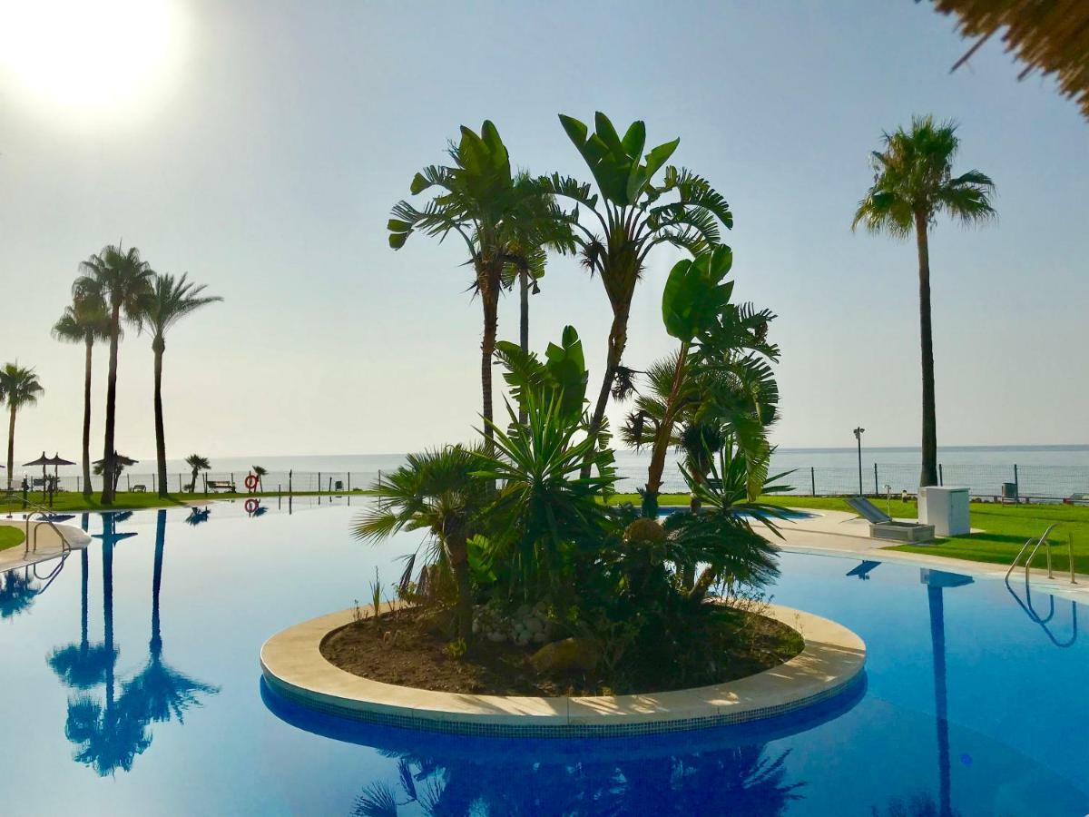 Mi Capricho, Beachfront, Grownfloor, Private Garden & Terrace Sitio de Calahonda 외부 사진