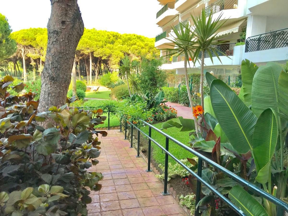 Mi Capricho, Beachfront, Grownfloor, Private Garden & Terrace Sitio de Calahonda 외부 사진