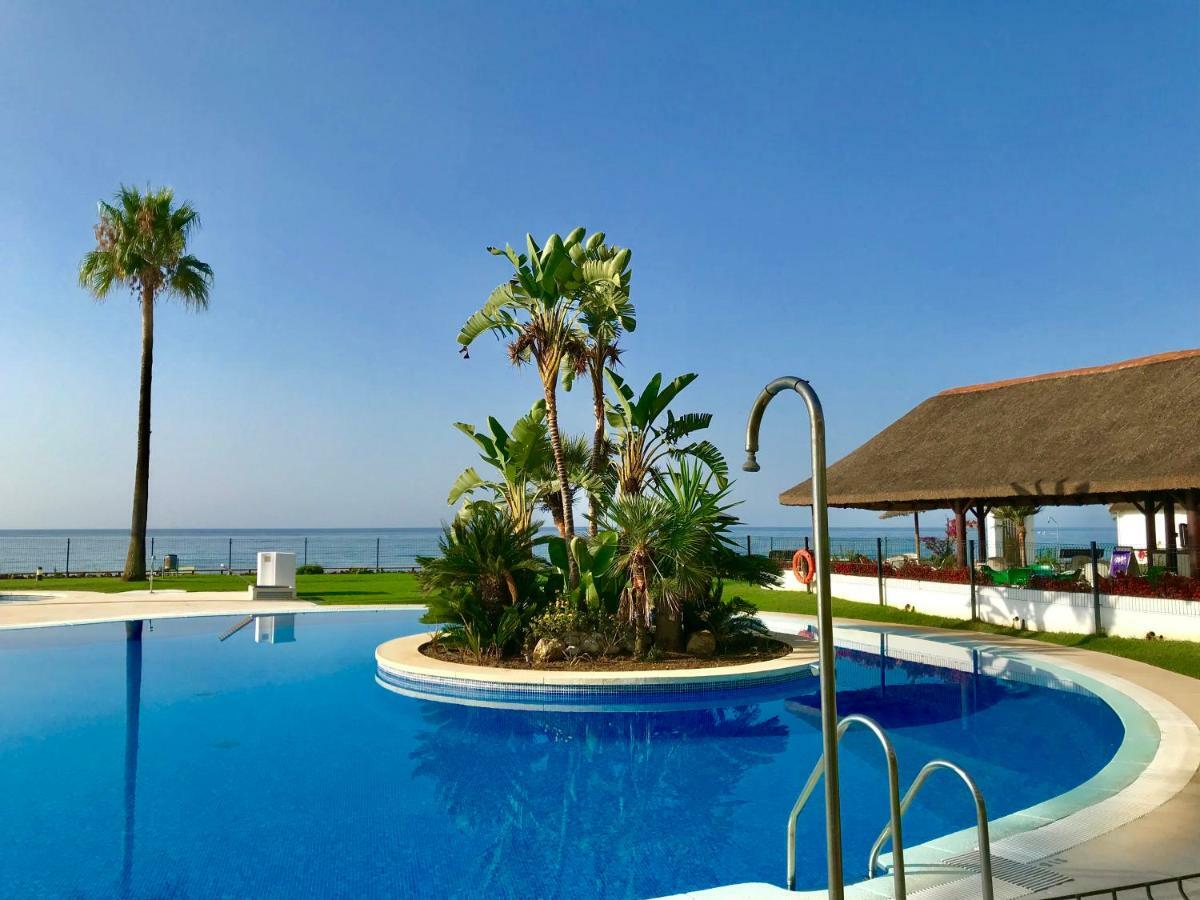 Mi Capricho, Beachfront, Grownfloor, Private Garden & Terrace Sitio de Calahonda 외부 사진