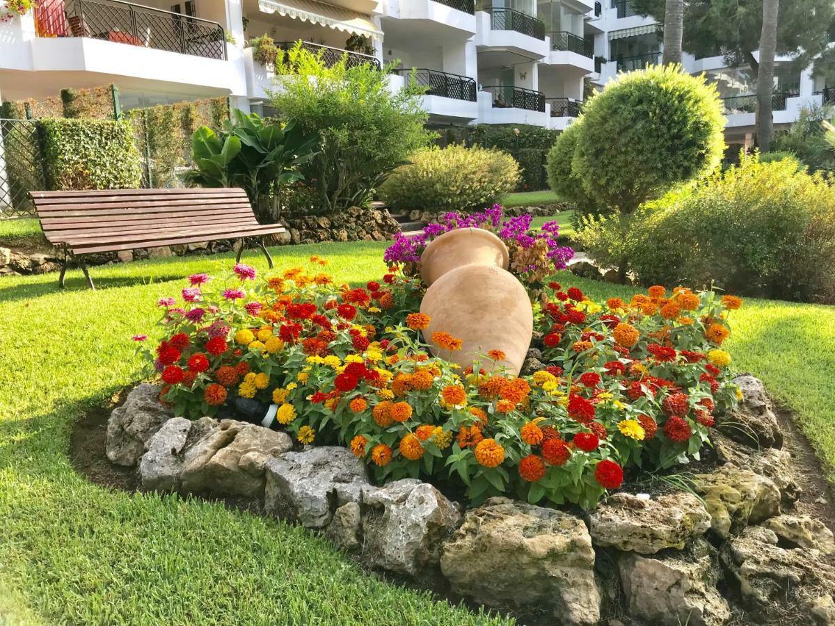 Mi Capricho, Beachfront, Grownfloor, Private Garden & Terrace Sitio de Calahonda 외부 사진