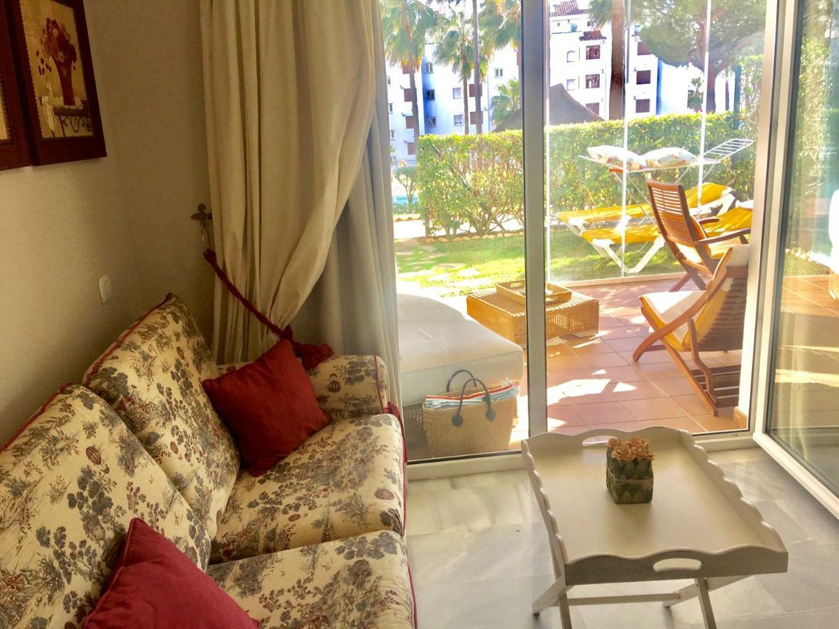 Mi Capricho, Beachfront, Grownfloor, Private Garden & Terrace Sitio de Calahonda 외부 사진