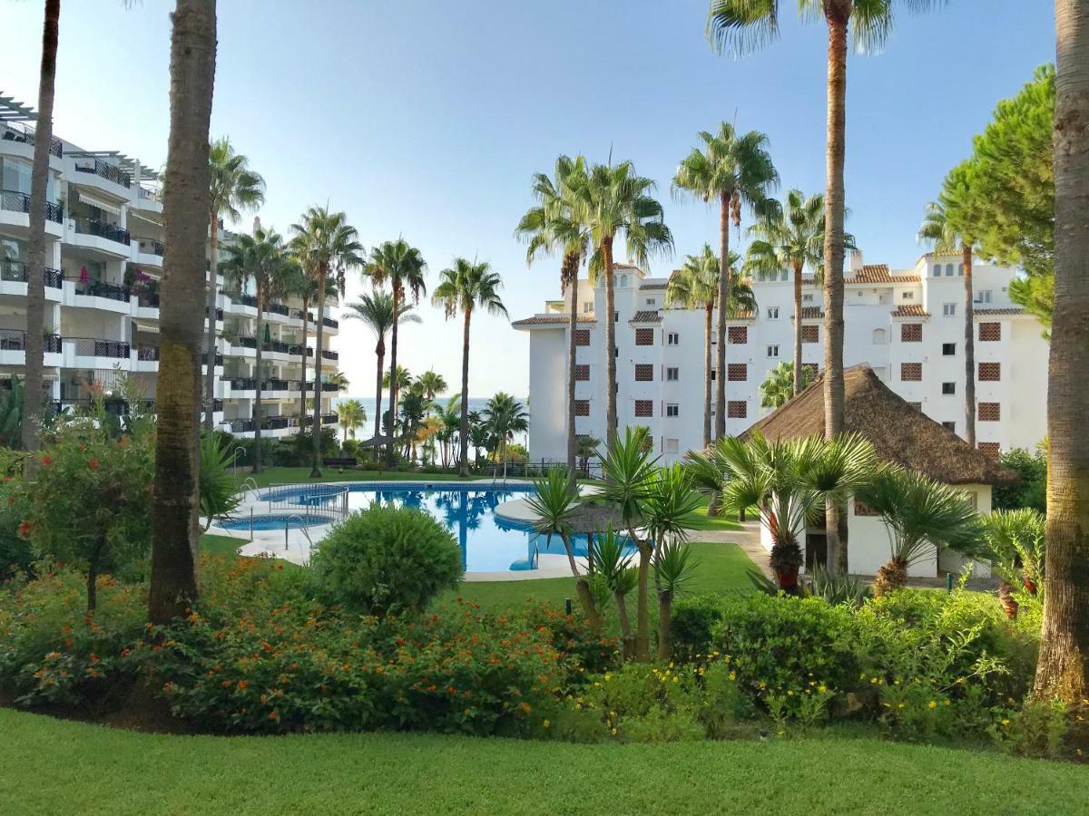 Mi Capricho, Beachfront, Grownfloor, Private Garden & Terrace Sitio de Calahonda 외부 사진