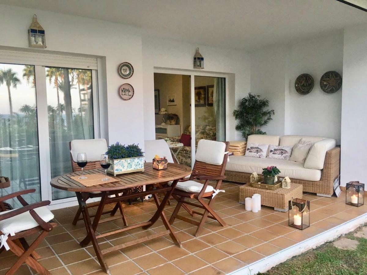 Mi Capricho, Beachfront, Grownfloor, Private Garden & Terrace Sitio de Calahonda 외부 사진